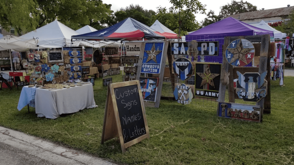 picture of vendors at the Gruene market days