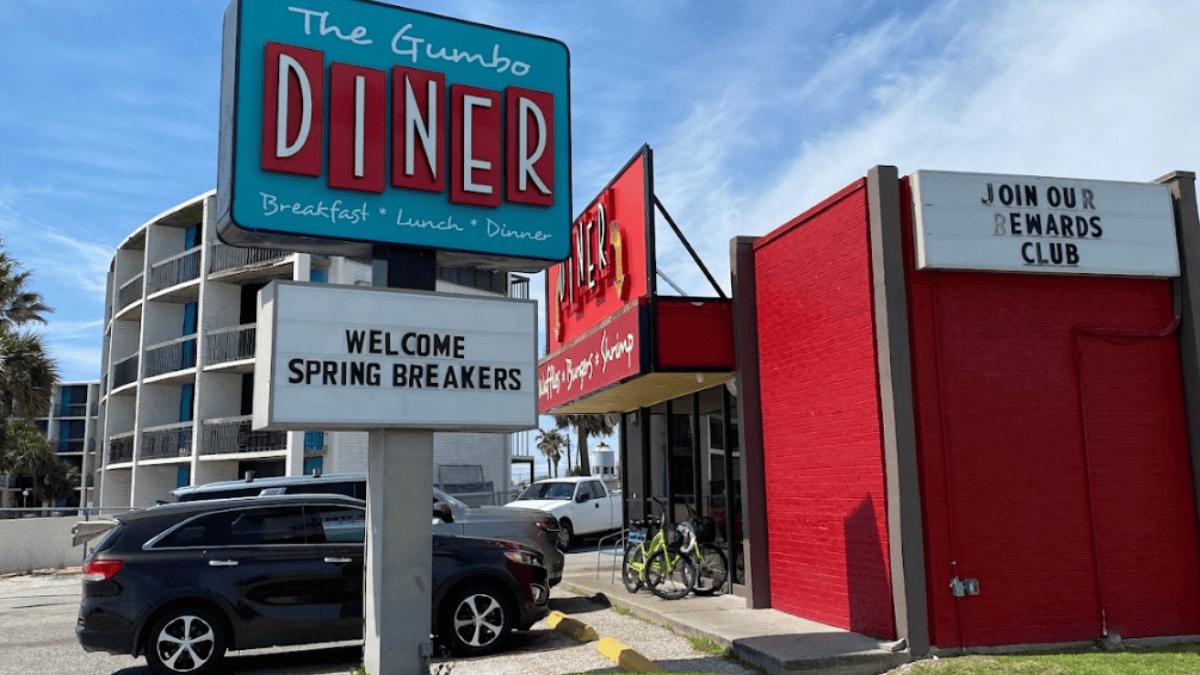 outside look of the gumbo diner in galveston tx